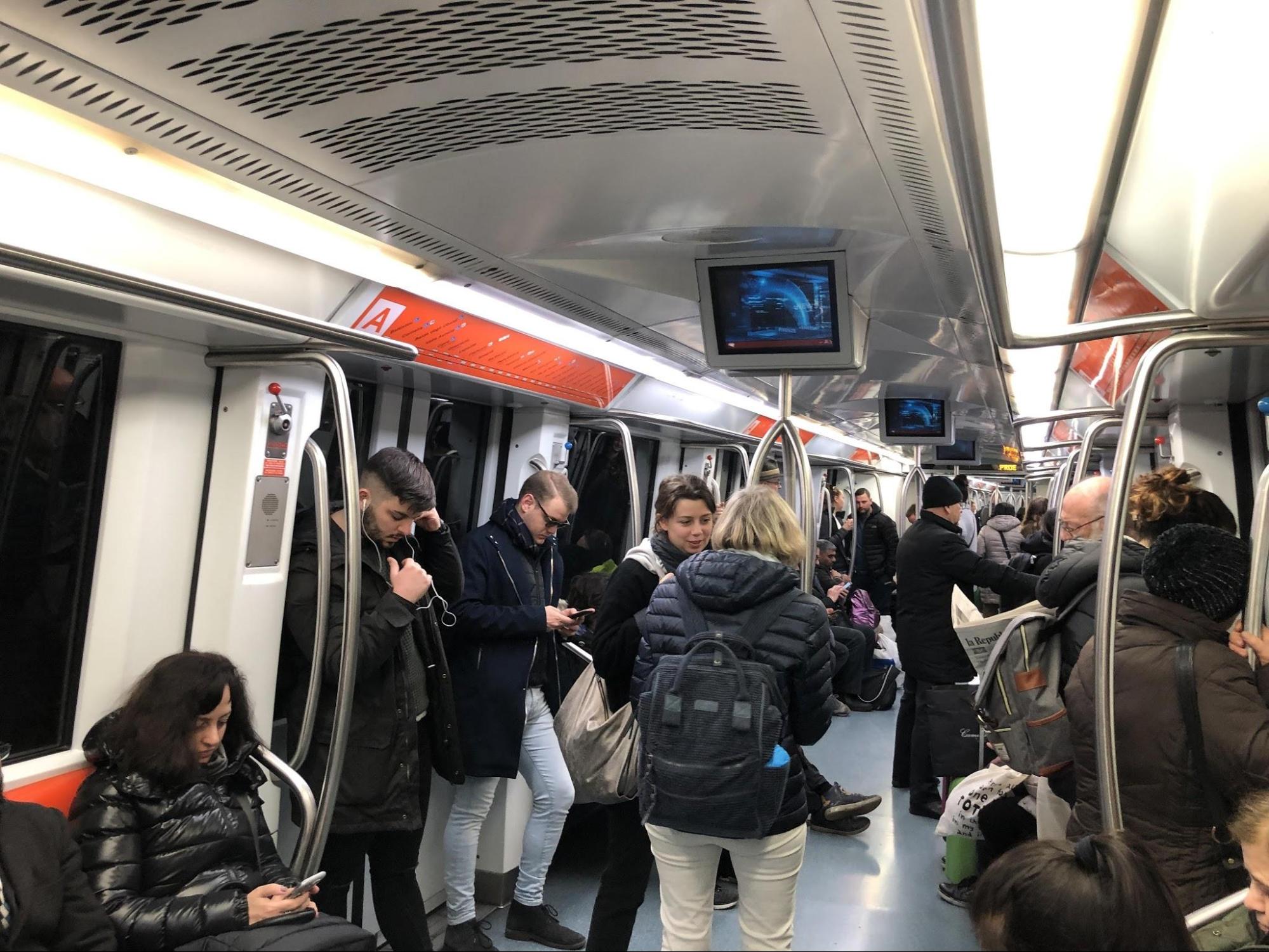 ローマ・テルミニ駅周辺のおすすめホテル12選！駅近で移動に便利な宿を厳選Nicolenaworld ニコレナワールド