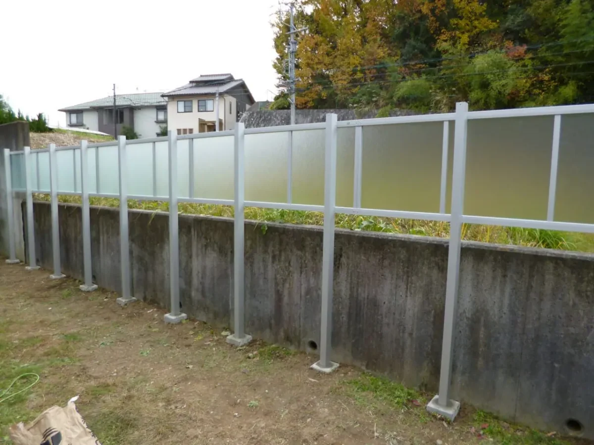 防犯性+プライバシーを兼ね備えた目隠しフェンス -外構・庭・リフォームエクステリア情報