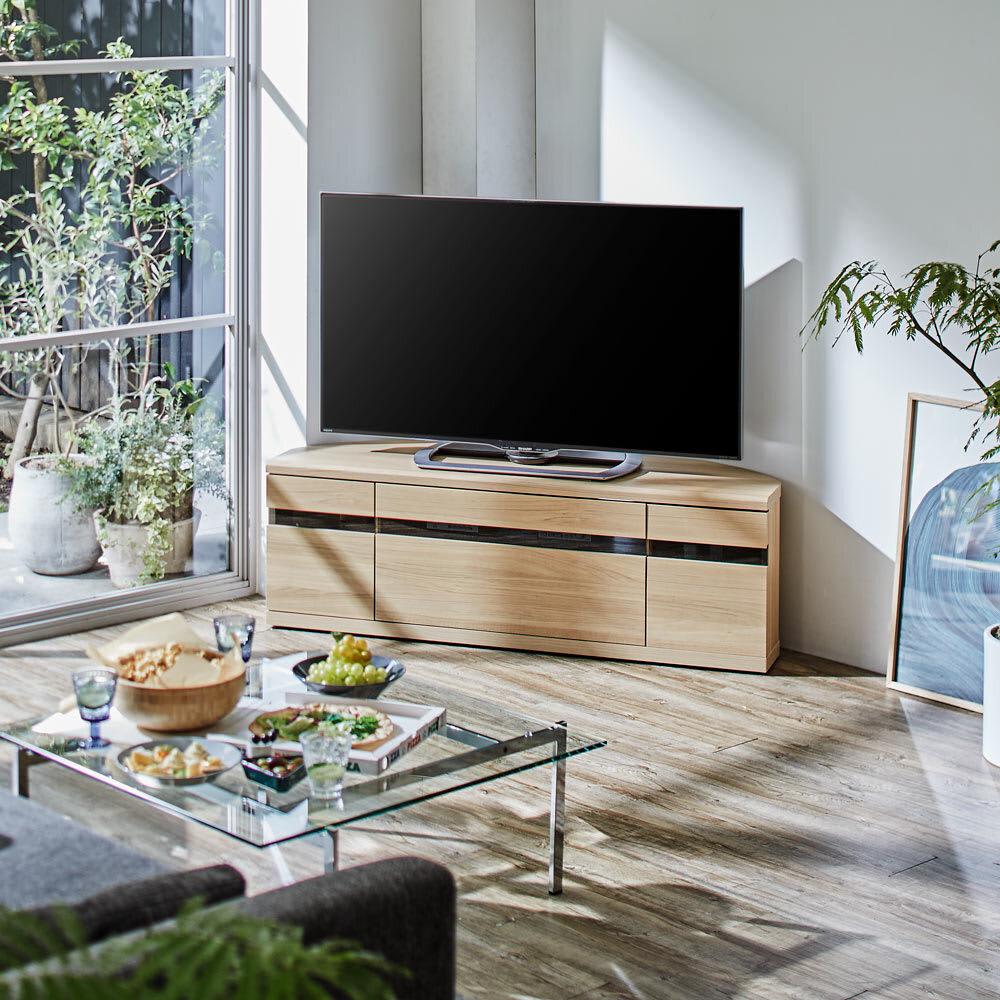 狭い部屋のテレビ台はこうする！ テレビの置き方も考えて選ぶのが大事です。うぇるかぐ