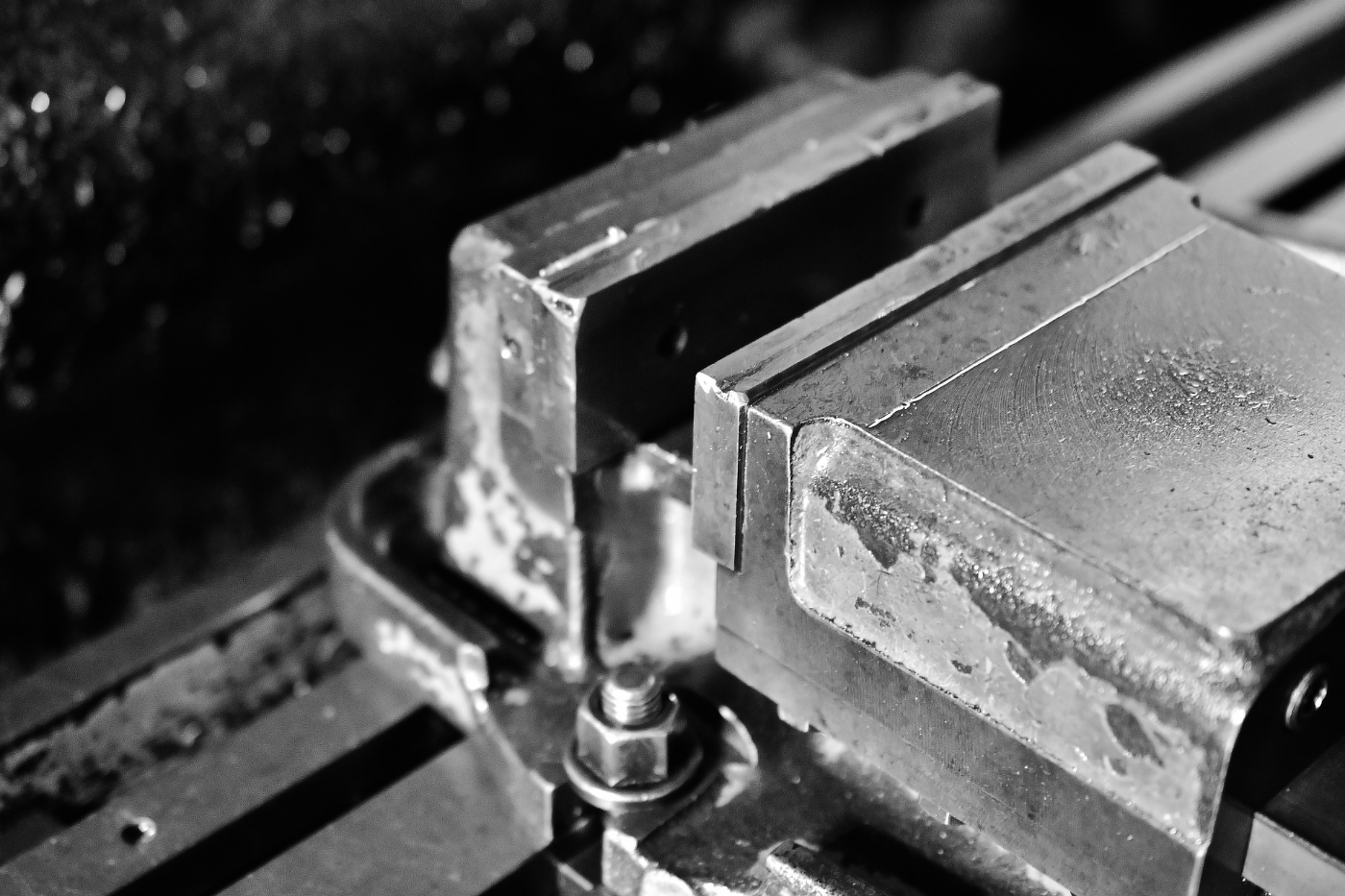 治具とは何か？定義や種類、役割、メリット、選び方・製作事例を紹介FS WORKS 愛知・静岡・浜松の精密プレス金型・治具設計製造