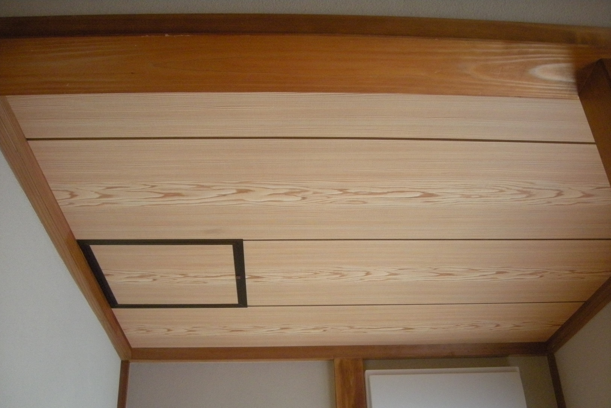 楽天市場 特典付き！天井 点検口 ナカ工業 「オパールハッチII 454×454mm」1台 ばら売り ストッパー付き アルミ点検口 軽量 軽天工事オパールハッチ2 改良型 業務用 リフォーム 改修 電気工事 スライドロック 片手で操作 簡単 開口 配管 : KUROUTO〜玄人