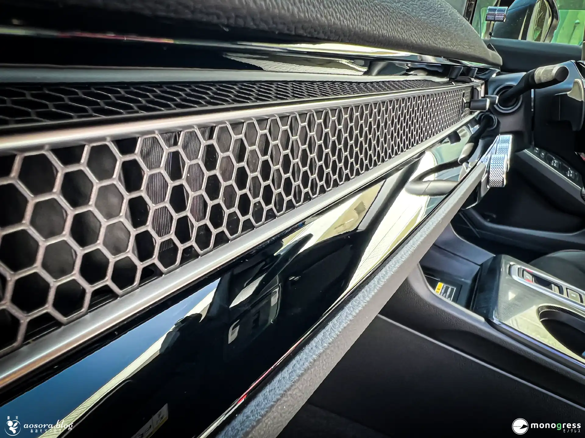 ダッシュボードのすご～く目立つ線傷3本をリペア ホンダＮ‐BOX 茨城県神栖市千葉県の車内クリーニングなら当店へトータルリペアイーサン