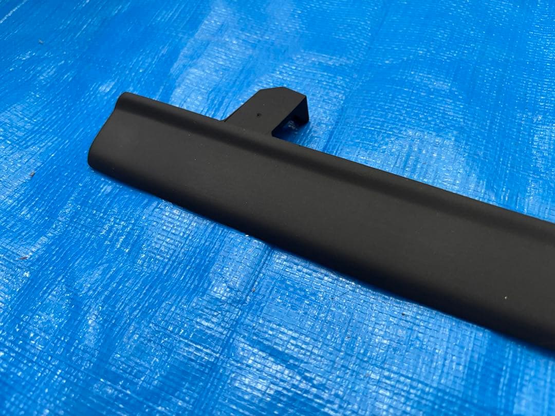 VOLVO ボルボ 240 左 リア コーナー モール ① ボルボ２４０ サイドモール＆リアスカート外し