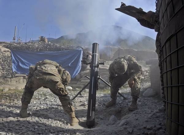 終わりなきアフガン戦争へのわずかな解決策 - SWI swissinfo.ch