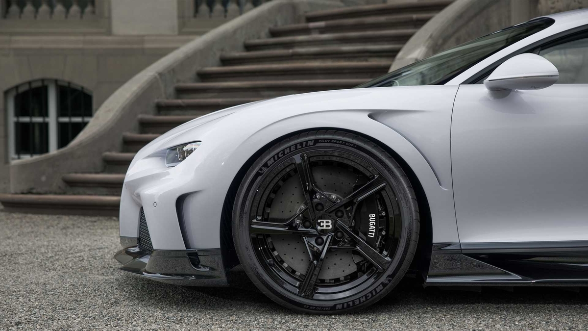 Matto VLOGBugatti Chiron Super Sports 300+ - YouTube