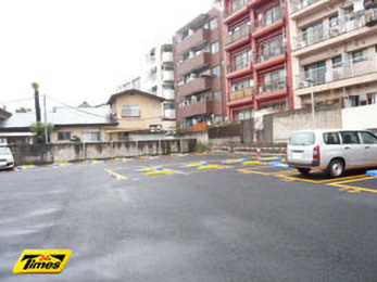 安い順 港八十三番地 から近くて安い、予約できる駐車場最安、24時間で最大料金250円特Pとくぴー