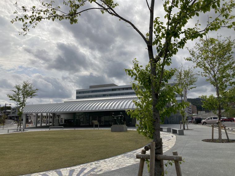 日立市役所新庁舎 妹島和世+西沢立衛 SANAA茨城県の有名建築住宅 ビル マンション設計者の建もの探訪