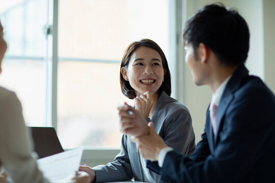 顔を合わせて会議をすることに意味はあるか会議HACK