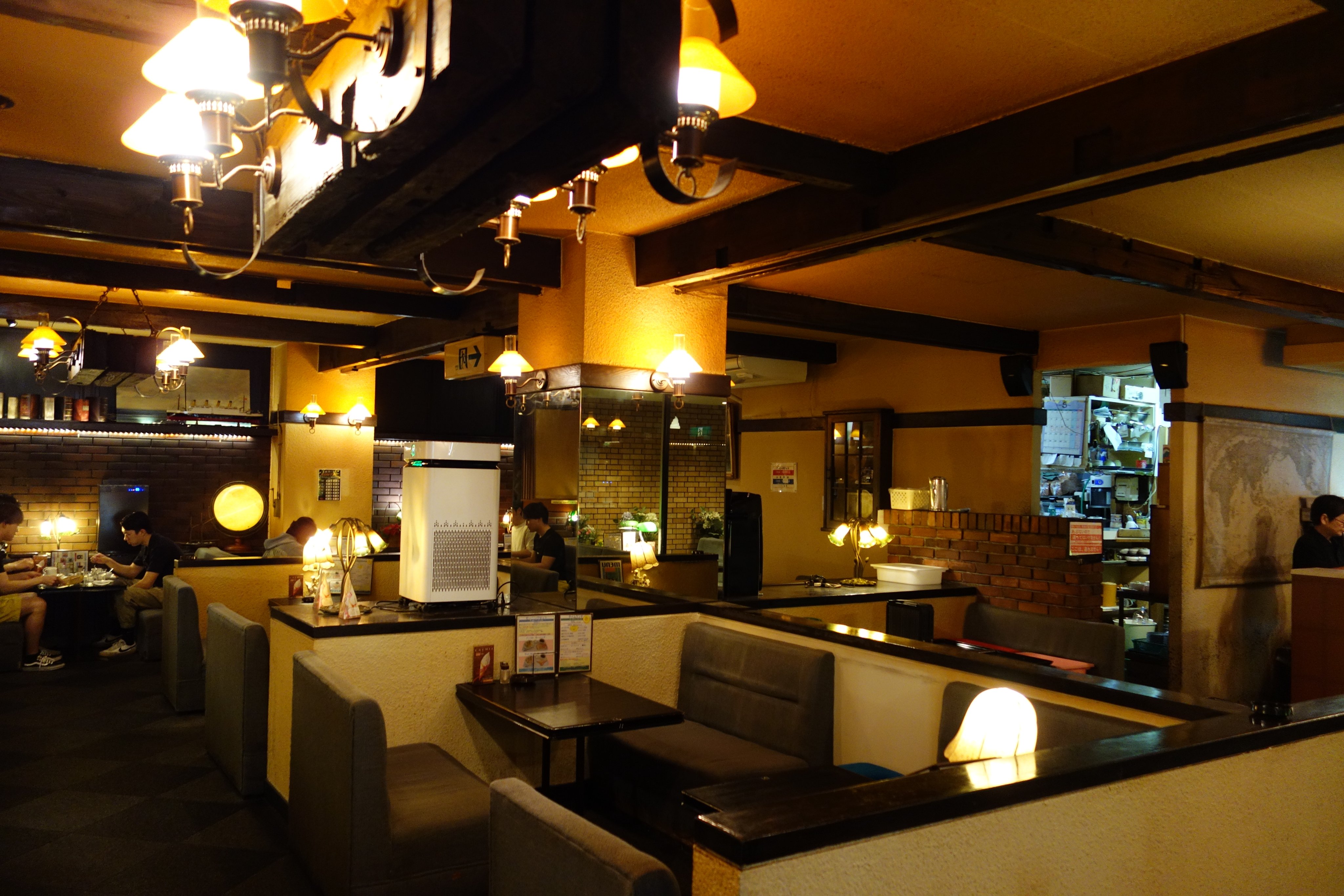 喫茶店の公衆電話の写真・画像素材-Snapmart スナップマート