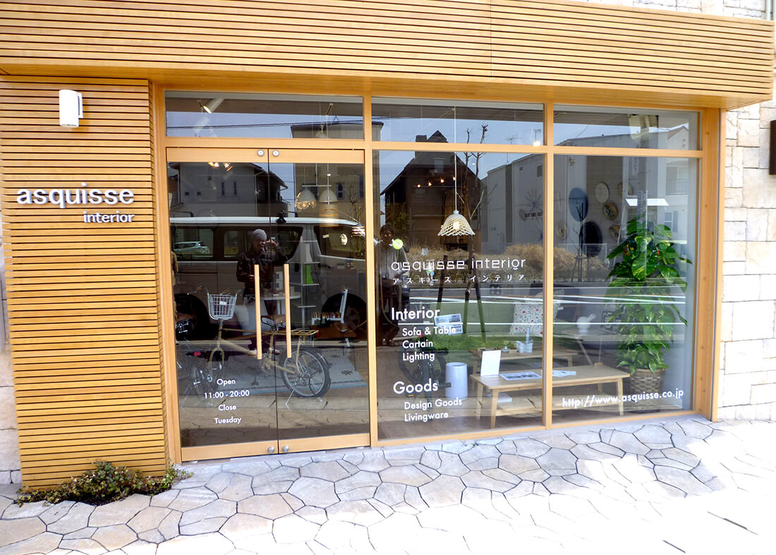 公式 カッティングシート デザイン・製作・施工なら 東京アドハウス 外壁、トラック、営業車、事務所・ショップ 店舗の窓、看板、サイン等は東京荒川区日暮里のデザイン会社東京アドハウスまで