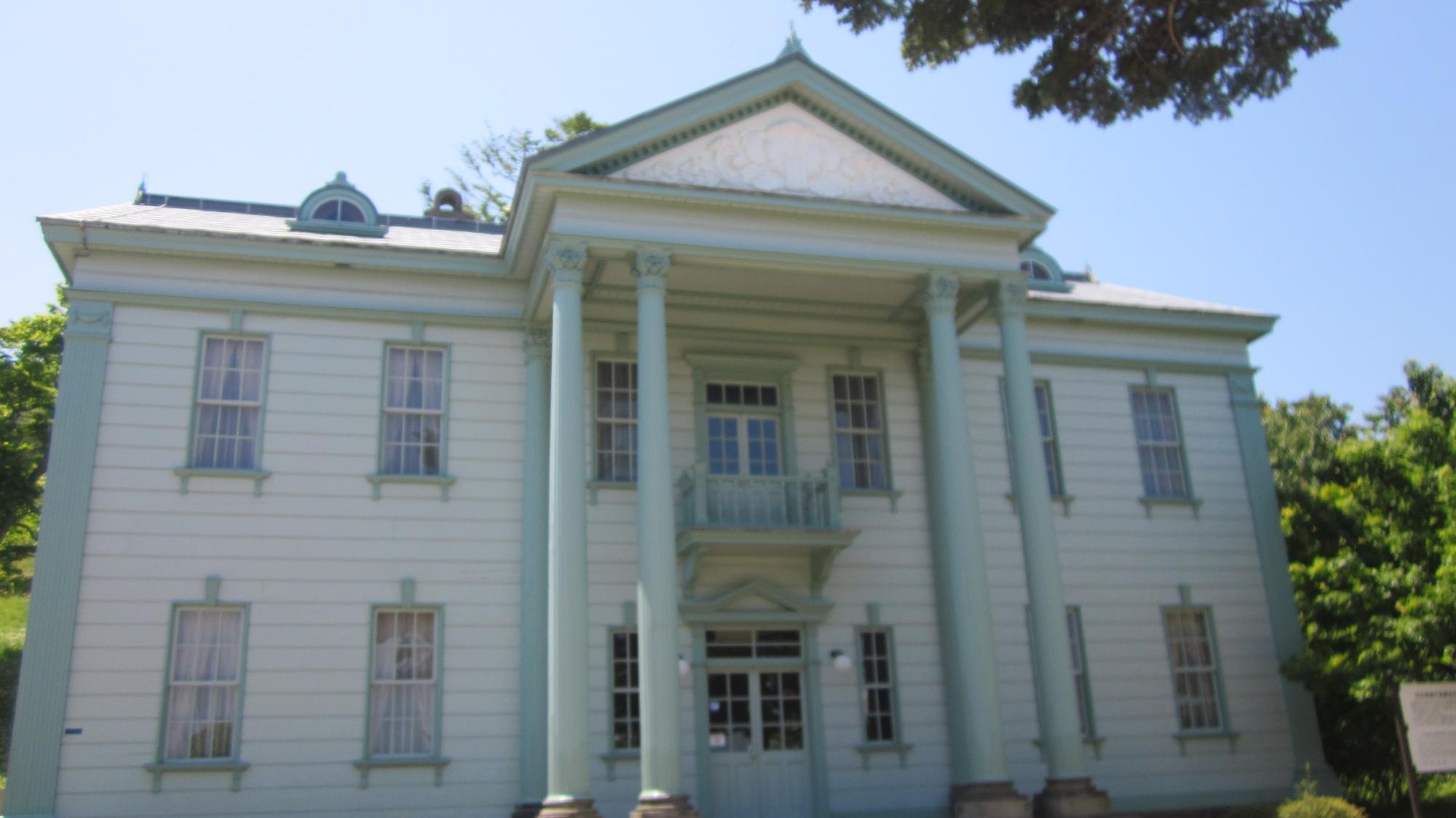 旧北海道庁函館支庁庁舎から近くて安いホテルを検索&比較