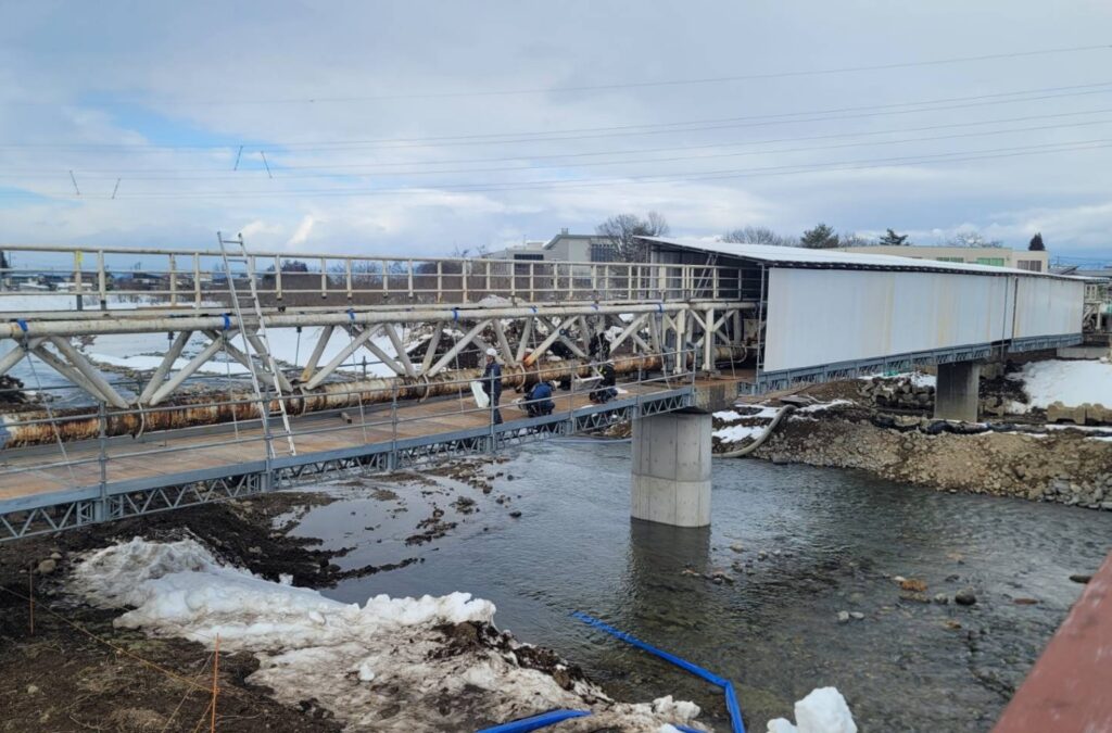 高速道路橋梁足場 by カメパパID：11941045- 写真共有サイト:PHOTOHITO