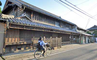 鳴門、撫養町岡崎遊郭跡を見る - Ｍａｃｈｉｎｇｕｎ Ｐｉｃｋｉｎｇ