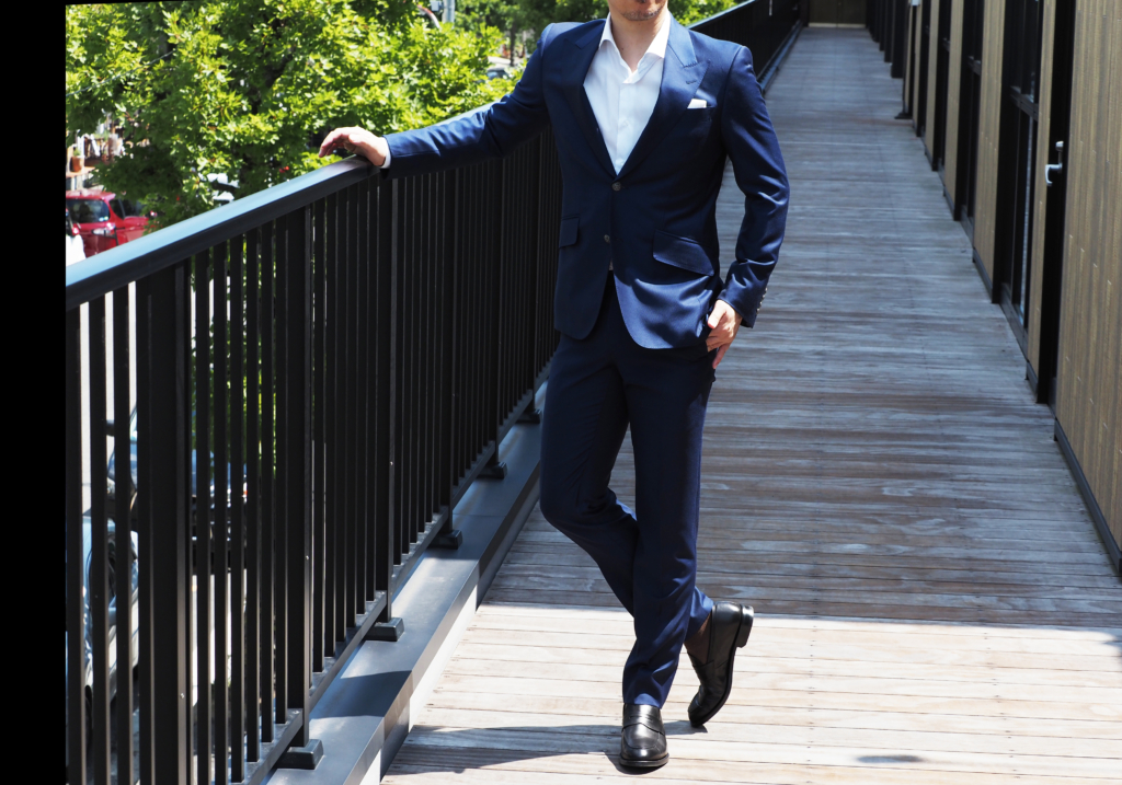 スリーピーススーツの着こなしテクニック！映えるコーディネートを徹底解説 - GINZA SAKAEYA スーツナビ