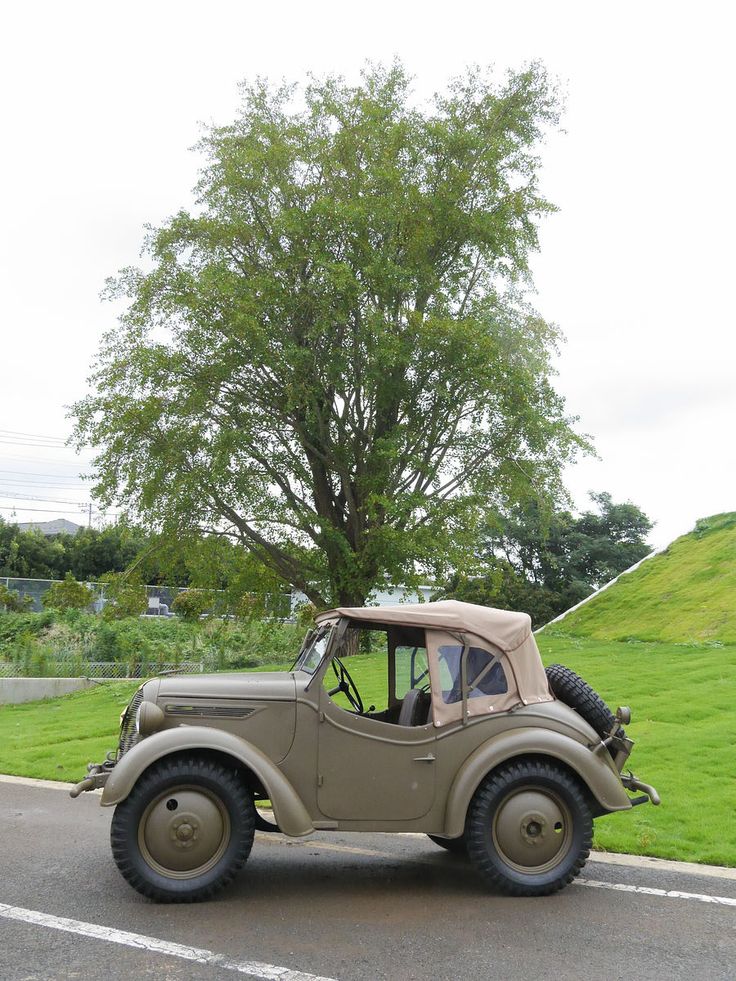 日本初の四輪駆動乗用車「くろがね四起」レストア前の車体をフォトレビュー - GIGAZINE