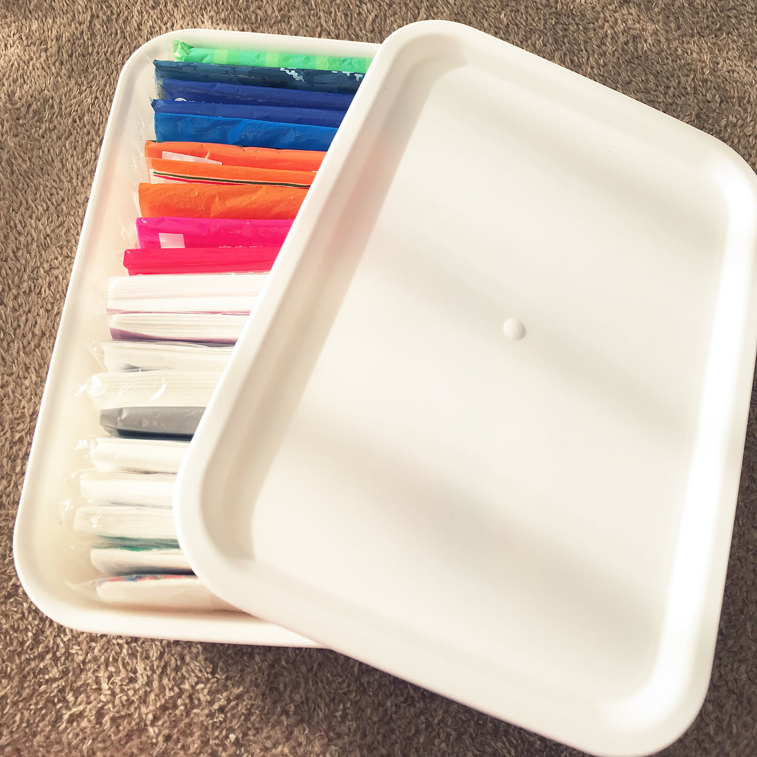 セリアの新商品！溜まっていくポケットティッシュを有効活用！ダイソー・セリア・キャンドゥなどの100均が大好き！そして無印良品や3COINも！ぱぱっとHOME 〜収納アイデアからのシンプル生活