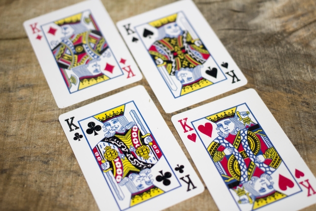 クイーンの絵柄にはモデルが存在する！トランプに隠された秘密とは？ - MAGICDOOR-マジックドア