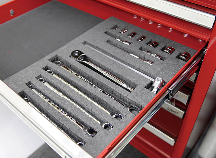 工具箱 を仕切って 圧着ペンチ を整理しよう ～ホームセンターに売ってるジュラルミンケースで手持ちの工具を片付けろ！～