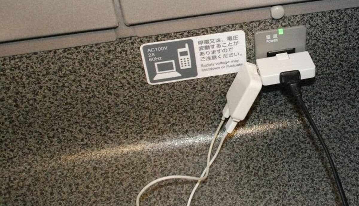 JRに物申す 新幹線さ、そろそろ全席にコンセントを付けても良くないか？ロケットニュース24