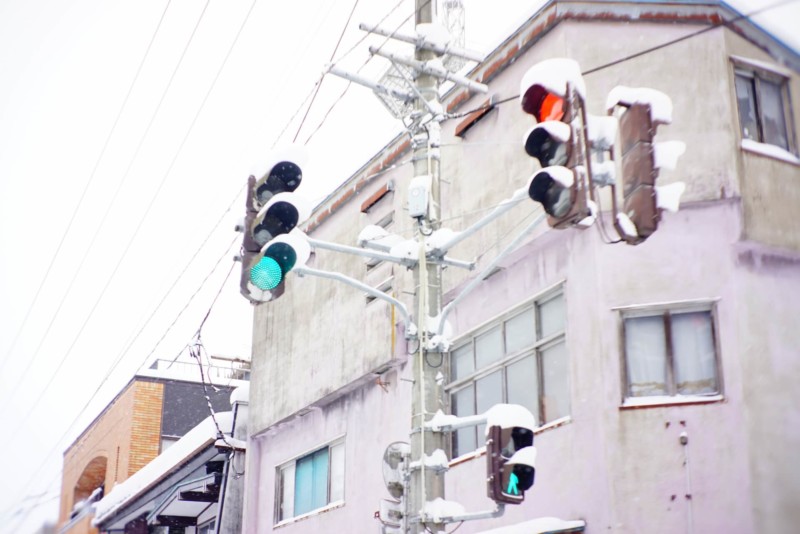 信号機ＬＥＤ化、完了まで「２５年かかる計算」の三重県 白熱電球は５年後に生産終了 : 読売新聞