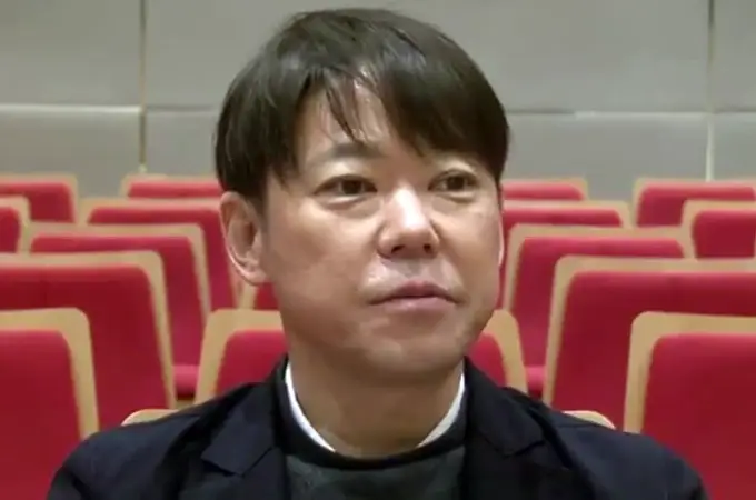 阿部サダヲと嫁との馴れ初めから結婚まで逆プロポーズ伝説の真相まとめ！どこでもうわさ話