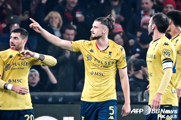 CB探すミランはフリーのDFエルモソと接触か、ナポリ、インテルも交渉中サッカースポーツブルスポブル