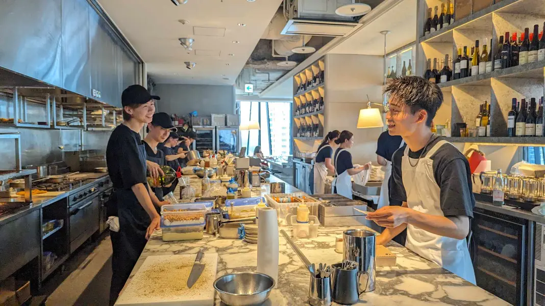 キッチンスタッフGARB MONAQUE 創作・ダイニングバー の求人・転職 - 大阪府大阪市北区フーズラボ