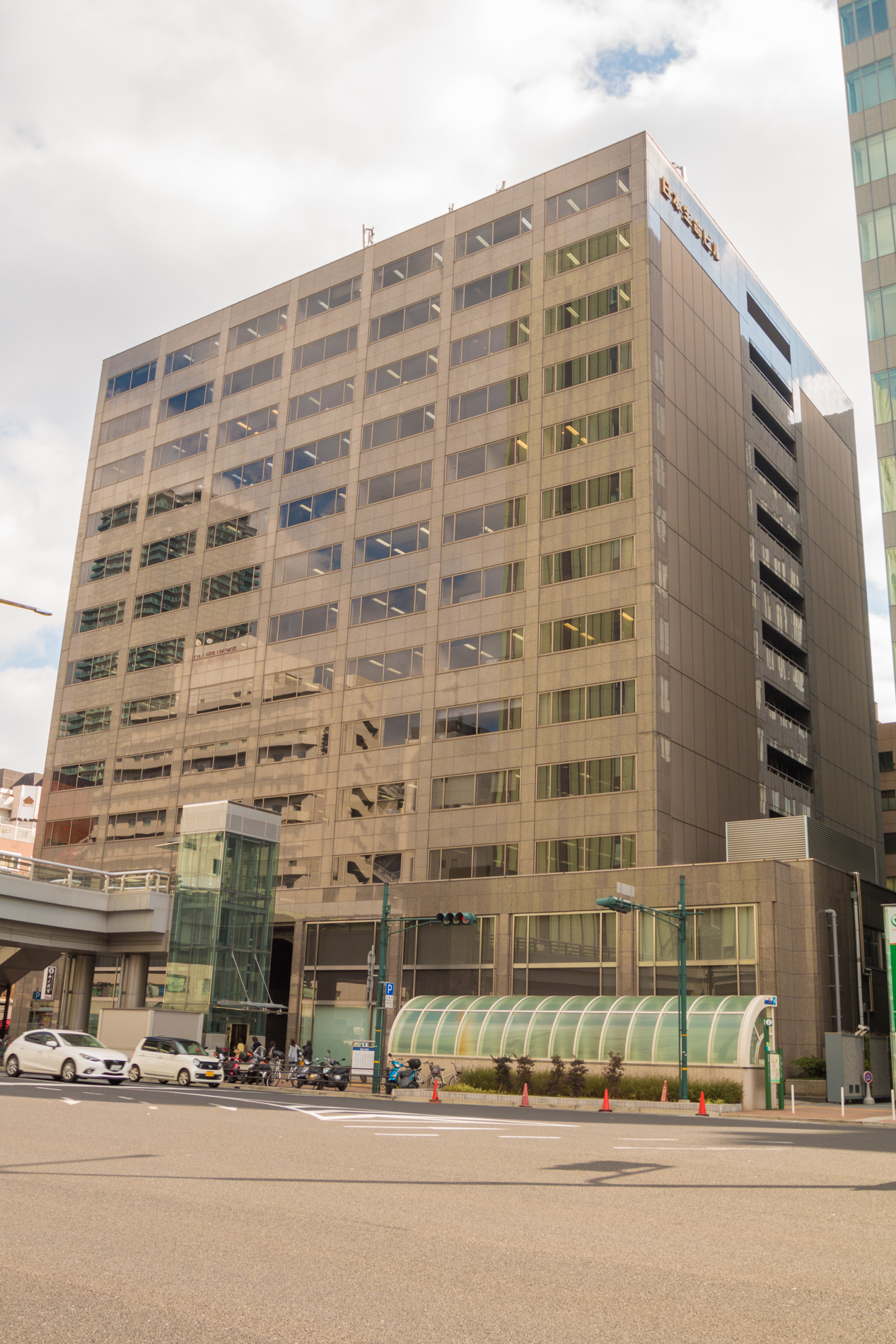 日本生命三宮駅前ビルの賃貸オフィス物件情報兵庫県神戸市中央区小野柄通7-1-1JLL賃貸物件検索