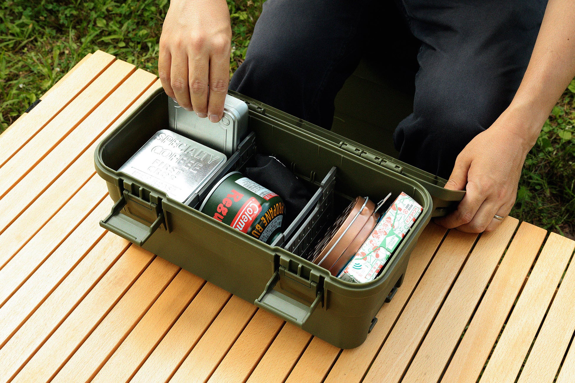 東洋アルミ TOYO STEEL 東洋スチール 山型工具箱 Y-350 SVシルバーキャンプ ギア収納 釣りツールボックス 具収納 工具箱ソーイングボックス : セレクトショップムー Yahoo!店 - 通販 - Yahoo!ショッピング