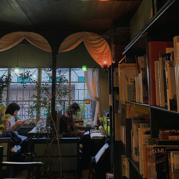 アール座読書館 - 中央線が好きだ。web公式