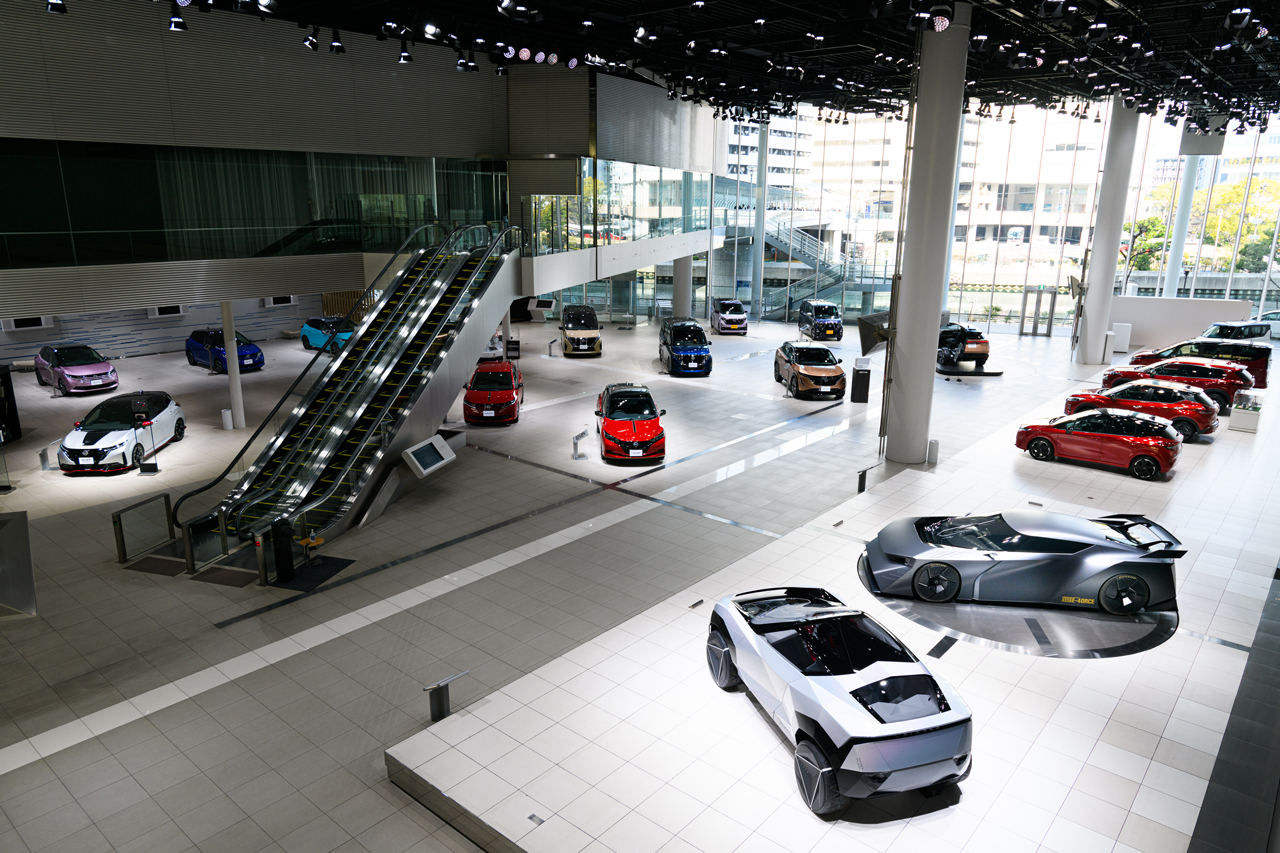 日産グローバルギャラリー本社 – Time & Style