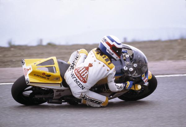 Moto GPにてウンチーニさんがセーフティーカーが事故ってセーフティーカーが出動 - フェラーリ ランボルギーニ ニュース