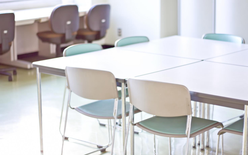 会議室」のアイデア 15 件会議室, オフィスデザイン, オフィスインテリア