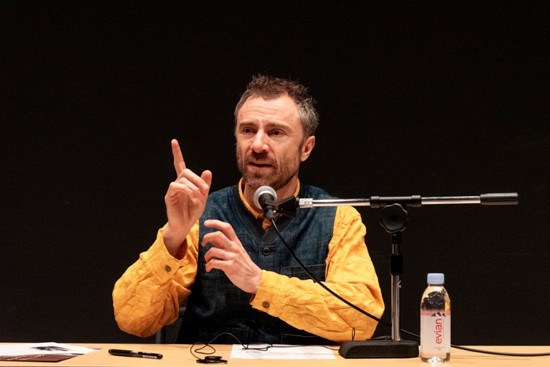 トーマス・ヘザウィックが協同設計した東京の新たな商業施設「麻布台ヒルズ」本日オープンAXIS Webデザインの視点で、人間の可能性や創造性を伝えるメディア