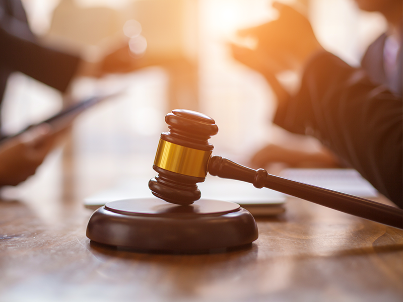 裁判官 木槌の写真素材 - PIXTA