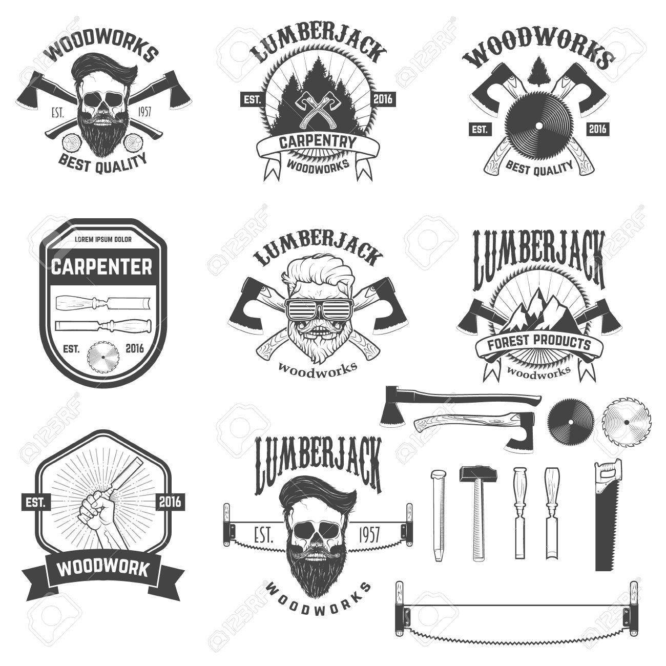 ヴィンテージ大工の木の単語の機械式ハンマークロス エンブレム バッジ ラベルのように使用できます マークポスターか印刷物モノクロームグラフィックアート ベクターイラスト ストックベクター ©De_Malia 614163570