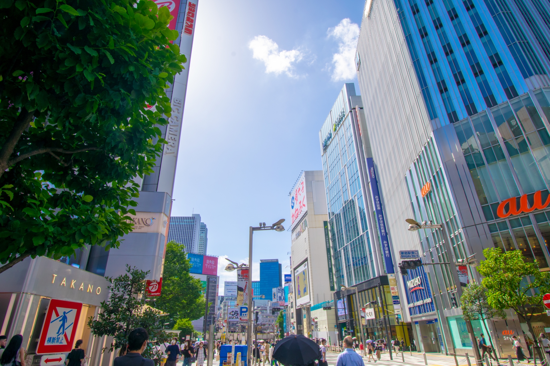新宿区の治安は実際どう？住みやすいエリアや防犯対策を解説 - スマトリ先生の不動産講座