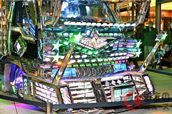 1 32 大型デコトラ ３２ レトロアート 天空乃神 保冷車レトロエンブレム付き、石目アンドンシール仕様、マジョラーキャブ仕様絶版楽天市場中古 1 32 大型デコトラ 32 レトロアート 天空乃