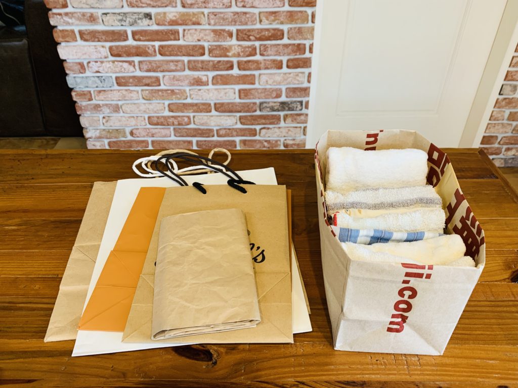 増えがちな「紙袋」の意外な使い道→「オシャレで実用的！」「想像以上に使える」「かわいい」