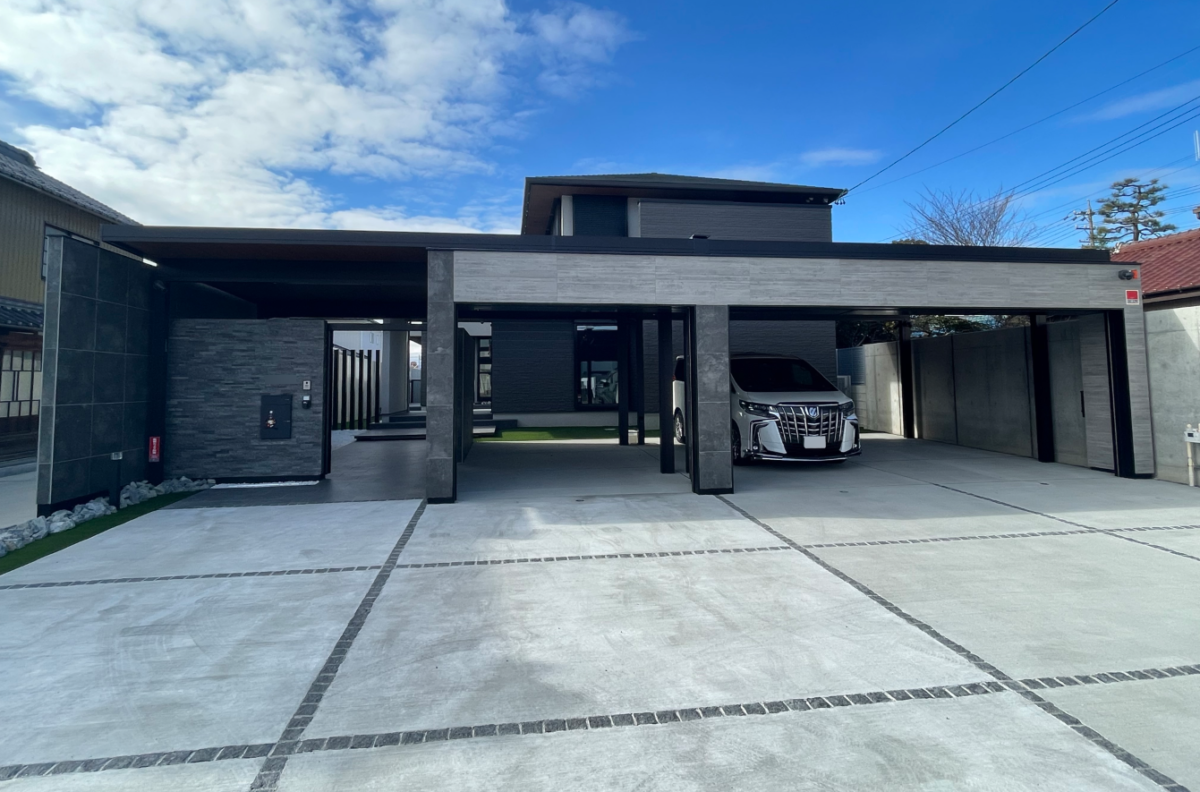 新築外構工事クロス状のスリットで魅せる、アスファルト舗装外構会社コラム小樽のエクステリア会社 爽ガーデン