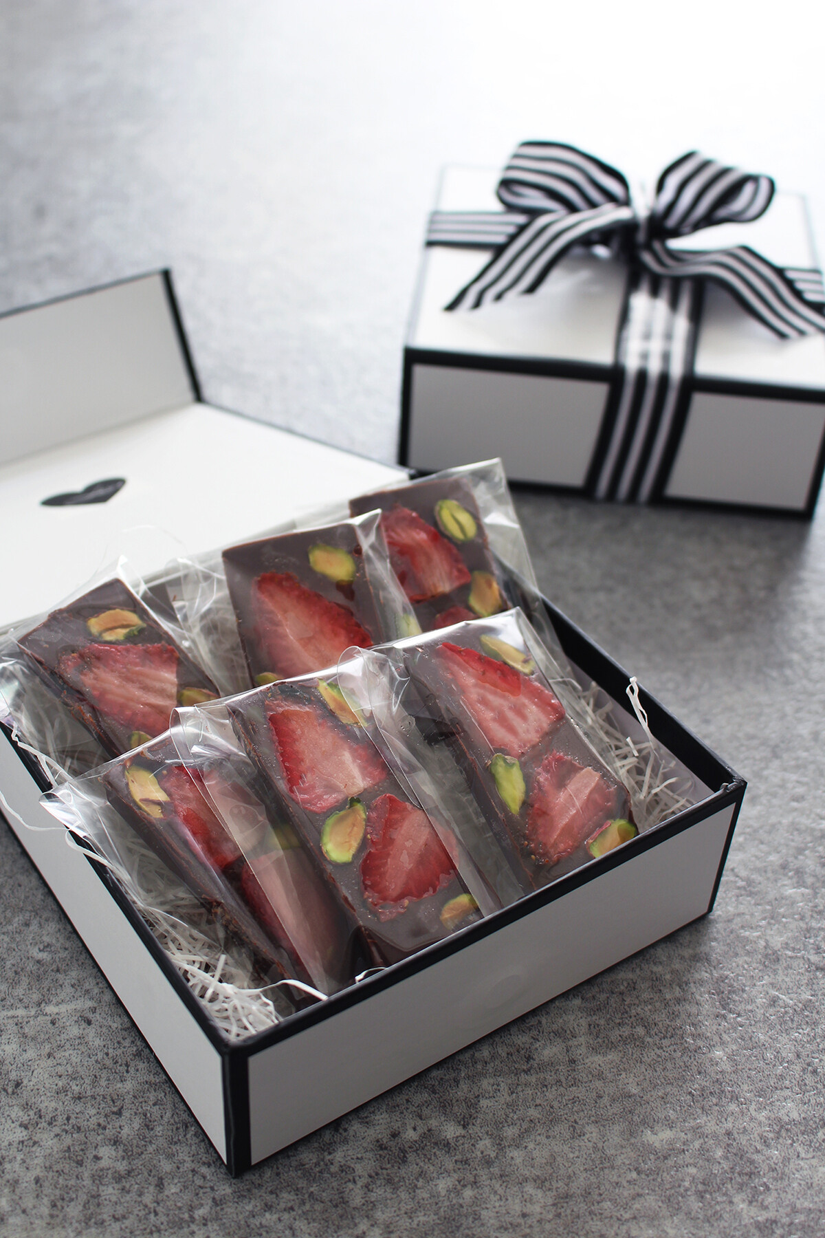 ギフトボックス ミニサイズ ラッピング 箱 小箱 紙箱 100個 セリアのラッピングの種類