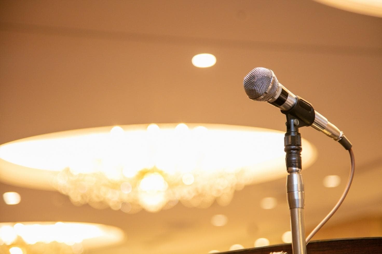 ゲストの心を掴む！ 結婚式のウェルカムスピーチ 新郎必見、そのまま使える例文特集。ウェディングニュース