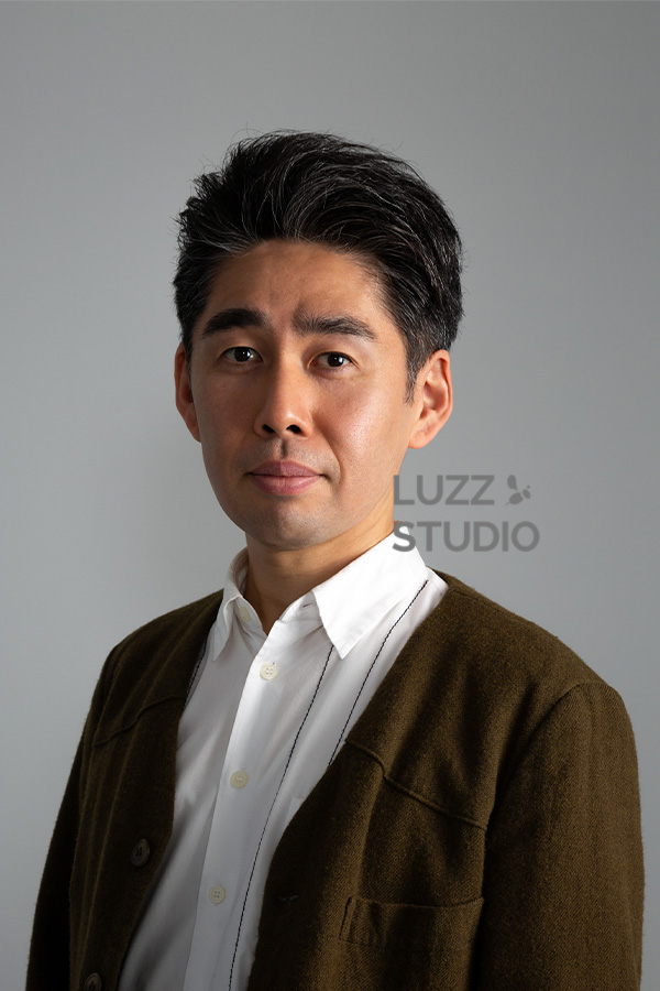 大阪の梅田で撮れるビジネスプロフィール写真におすすめの写真スタジオ5選おすすめの写真スタジオが見つかる写真館アワード