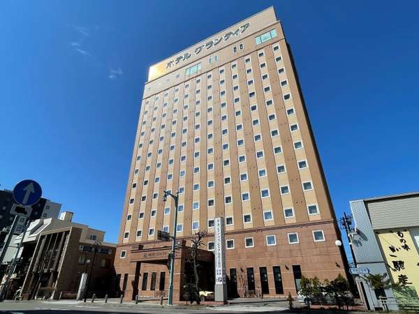 函館駅前ホテル！ルートイン グランディア  函館に宿泊！駅前で大浴場温泉付き！朝食バイキングレビュー！夜は焼きそばリベンジで満足です！[ざっつ旅行・交通][ホテルレビュー]