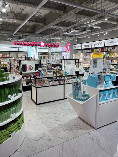 山田商店でキムチ買う為にやって来ました スンドゥブは、寒い時に最高でした まだ寒かった時のことです •••••••••••••••••••••••••おいしいものおいしいもの好きな人と繋がりたい食べロガー食べログ御幸森商店街スンドゥブ韓国料理