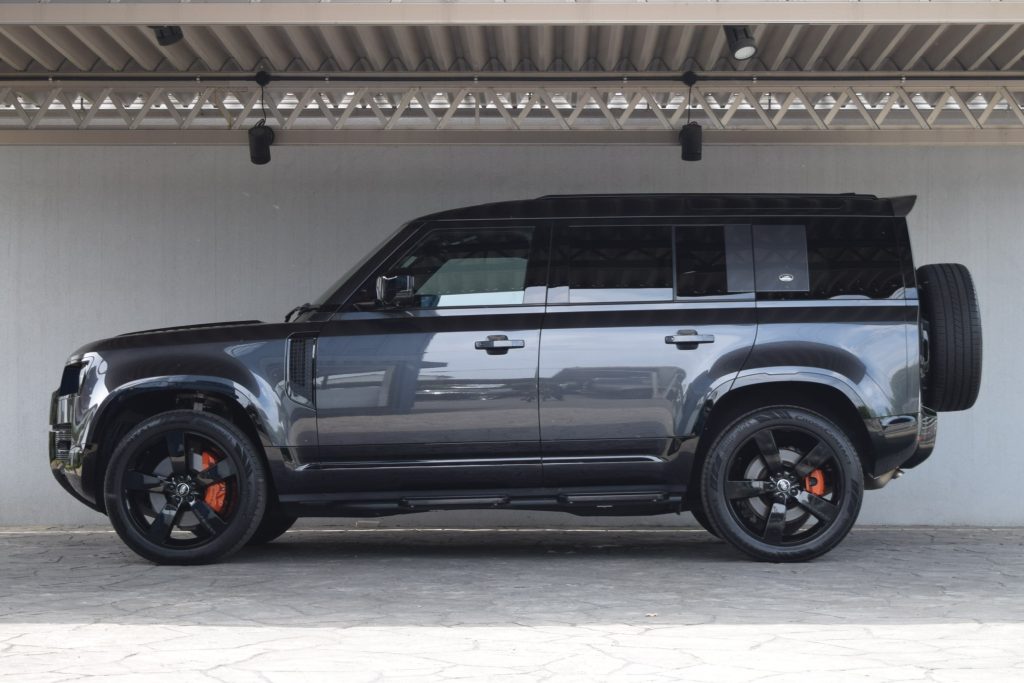 ディフェンダー型式：3CA-LE72WAB ランドローバー のクルマカタログ中古車の ネクステージ