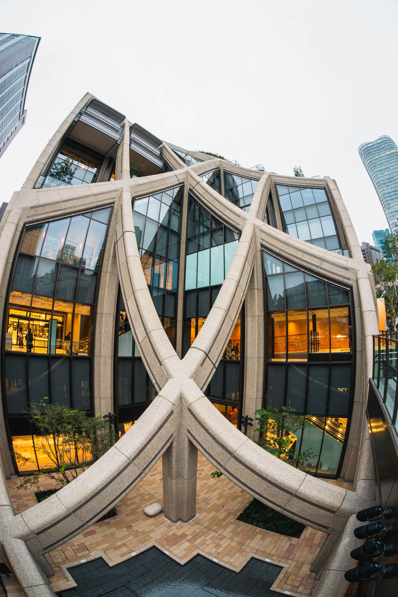 日本初プロジェクトは麻布台ヒルズ！トーマス・ヘザウィック主宰「ヘザウィック・スタジオ展」を昼も夜も東京シティビューで建築とアートを巡る®