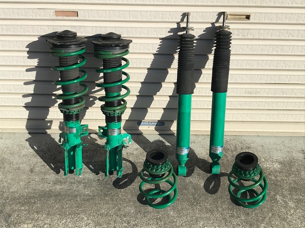 LARGUS ONLINE SHOPニッサン キューブ Z12 2WD SpecS 車高調キット