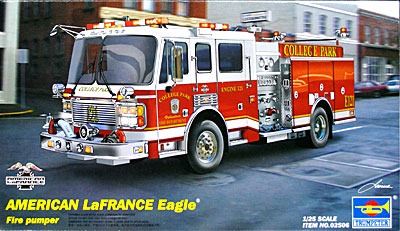 ニューヨーク無料スポット！消防車で記念撮影 ニューヨーク消防 FDNY 体験スポット FDNY Fire Zone - Petite New York