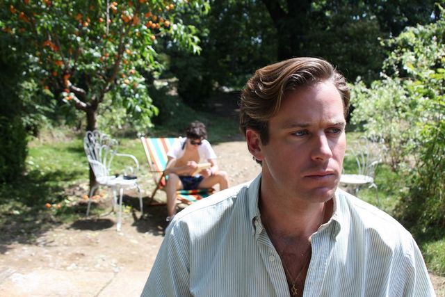 写真 『君の名前で僕を呼んで』アーミー・ハマー、圧巻の肉体美披露 ハーフパンツ姿でゴルフ - セレブ＆ゴシップ - ニュース クランクイン